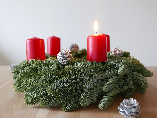 Vánoční výzdoba – adventní věnec